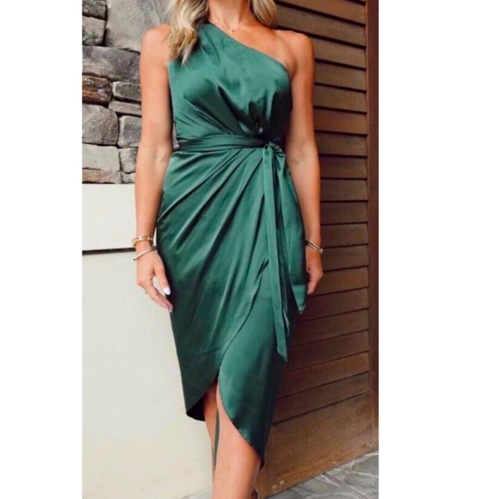 Baltic Born women's medium Celia One Shoulder Dark Green Midi Dress Party